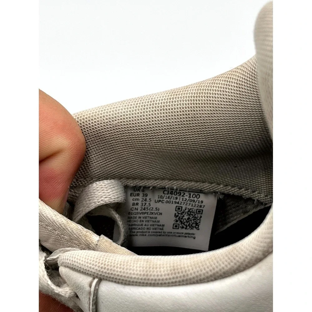 Nike Air Force 1 LV8 3 Unisex Kid 6.5 Casual Shoe Multiple Logos Leather Sneaker